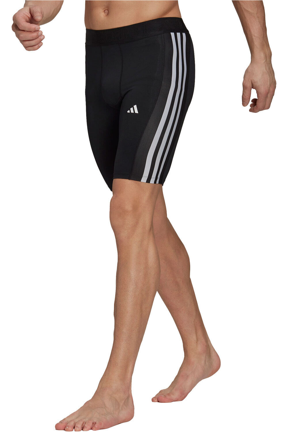 adidas malla corta running hombre Techfit Training 3 bandas vista frontal