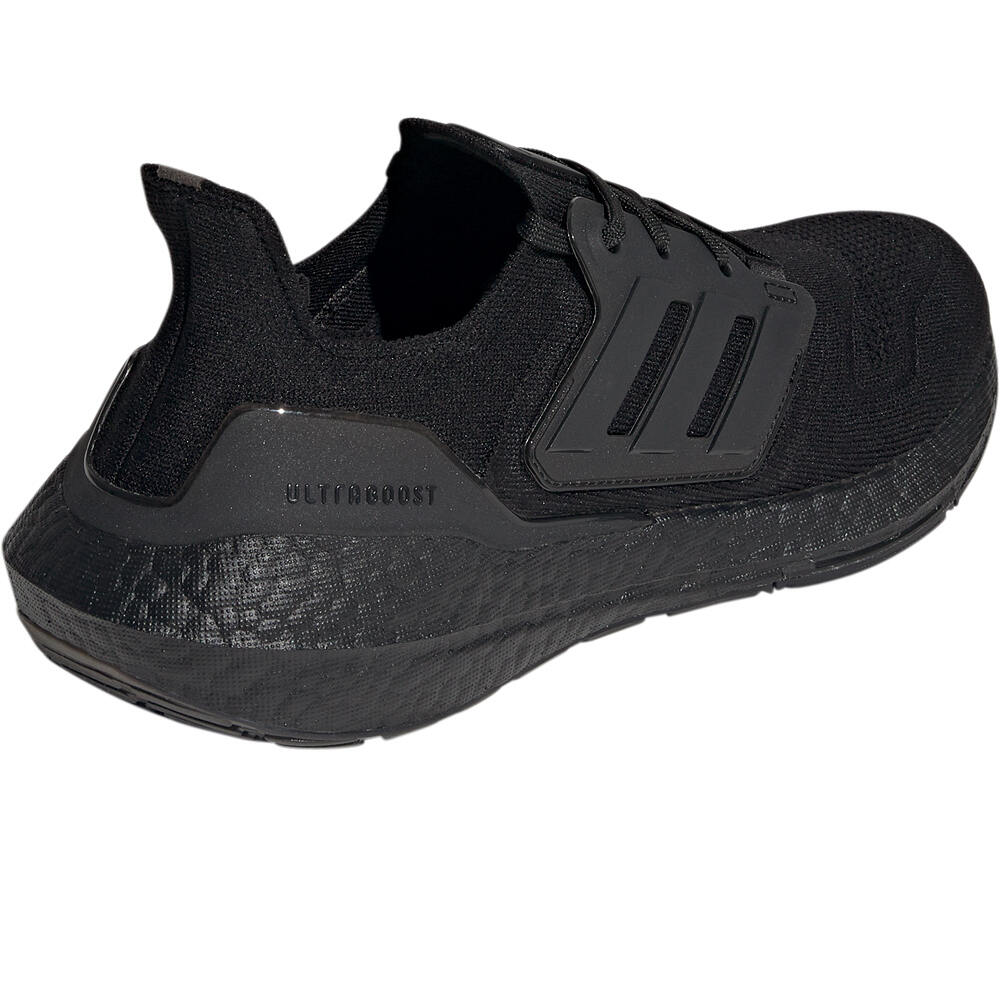 adidas zapatilla running hombre Ultraboost 22 vista trasera