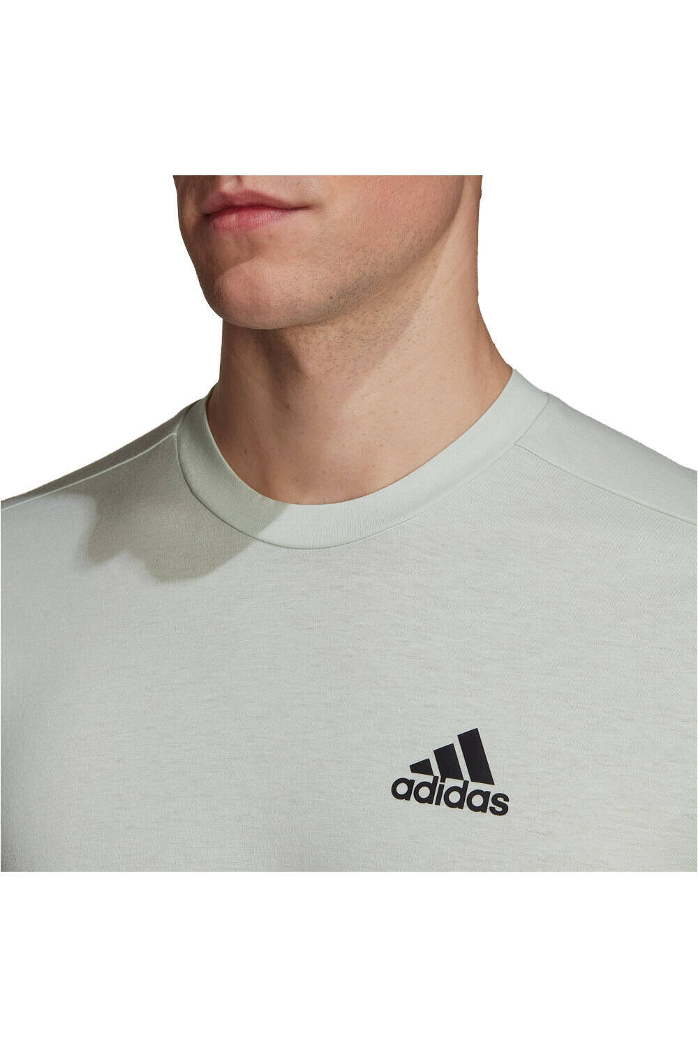 adidas camiseta fitness hombre AEROREADY Designed 2 Move Feelready Sport vista detalle