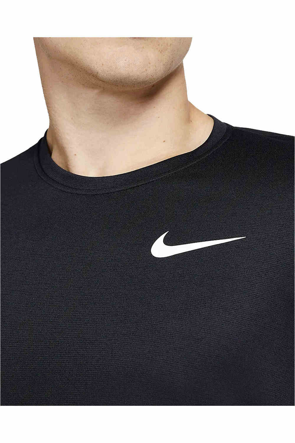 Nike camiseta fitness hombre M NK DF SUPERSET TOP SS vista detalle