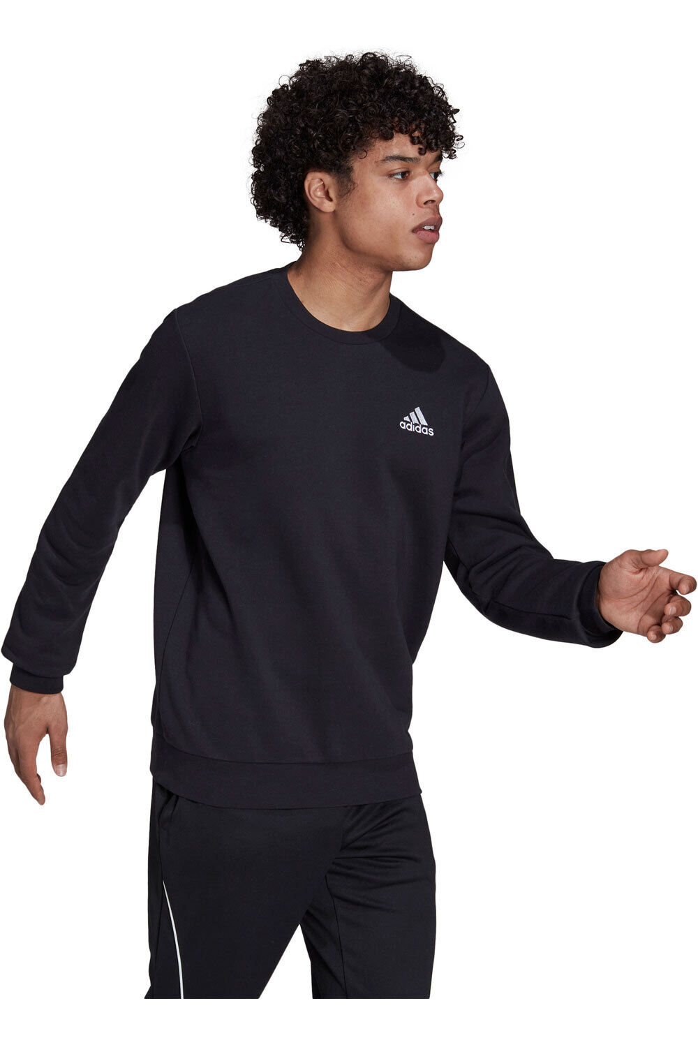 adidas sudadera hombre Essentials Fleece vista detalle