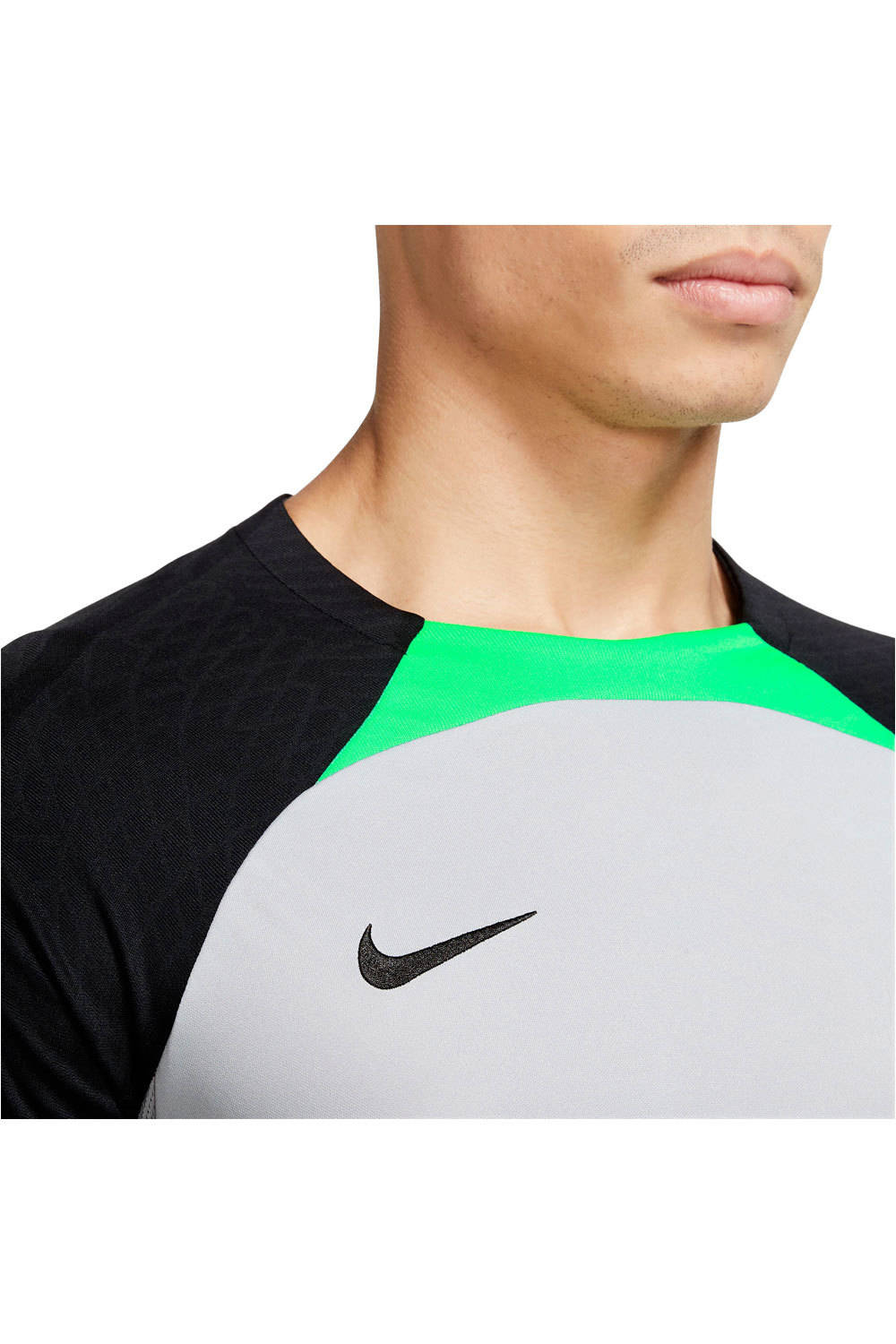Nike camiseta de fútbol oficiales LIVERPOOL 24 M NK DF STRK SS TOP GRNE vista detalle