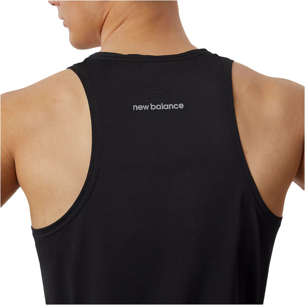 New Balance camiseta entrenamiento tirantes hombre Accelerate Singlet vista detalle