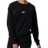 New Balance sudadera mujer NB Essentials Crew vista frontal