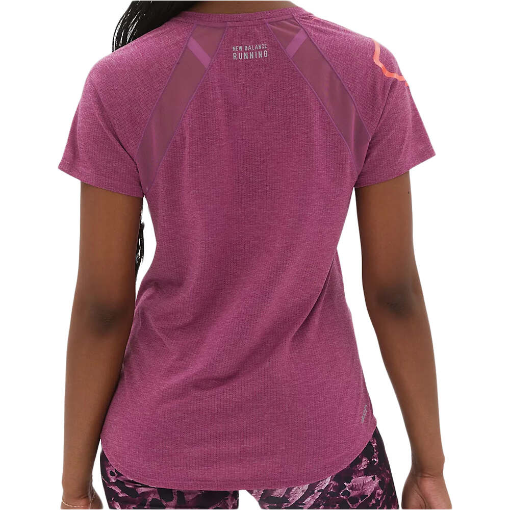 New Balance camiseta entrenamiento manga corta mujer Printed Impact Run Short Sleeve vista trasera