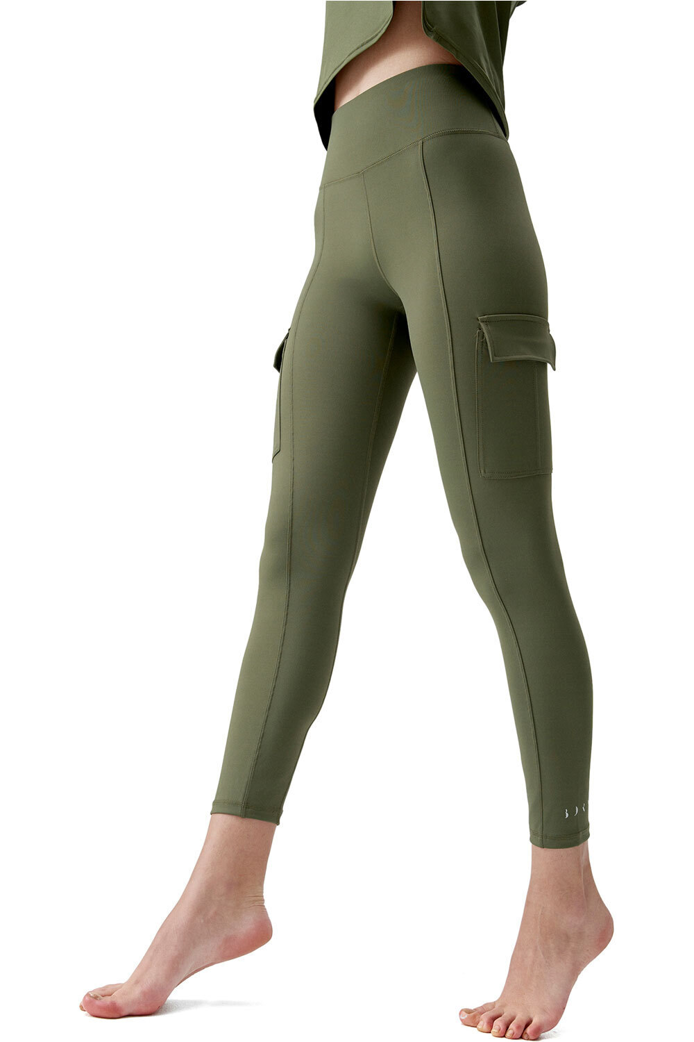 Born Living Yoga Pantalon Largo Yoga CARGO vista frontal