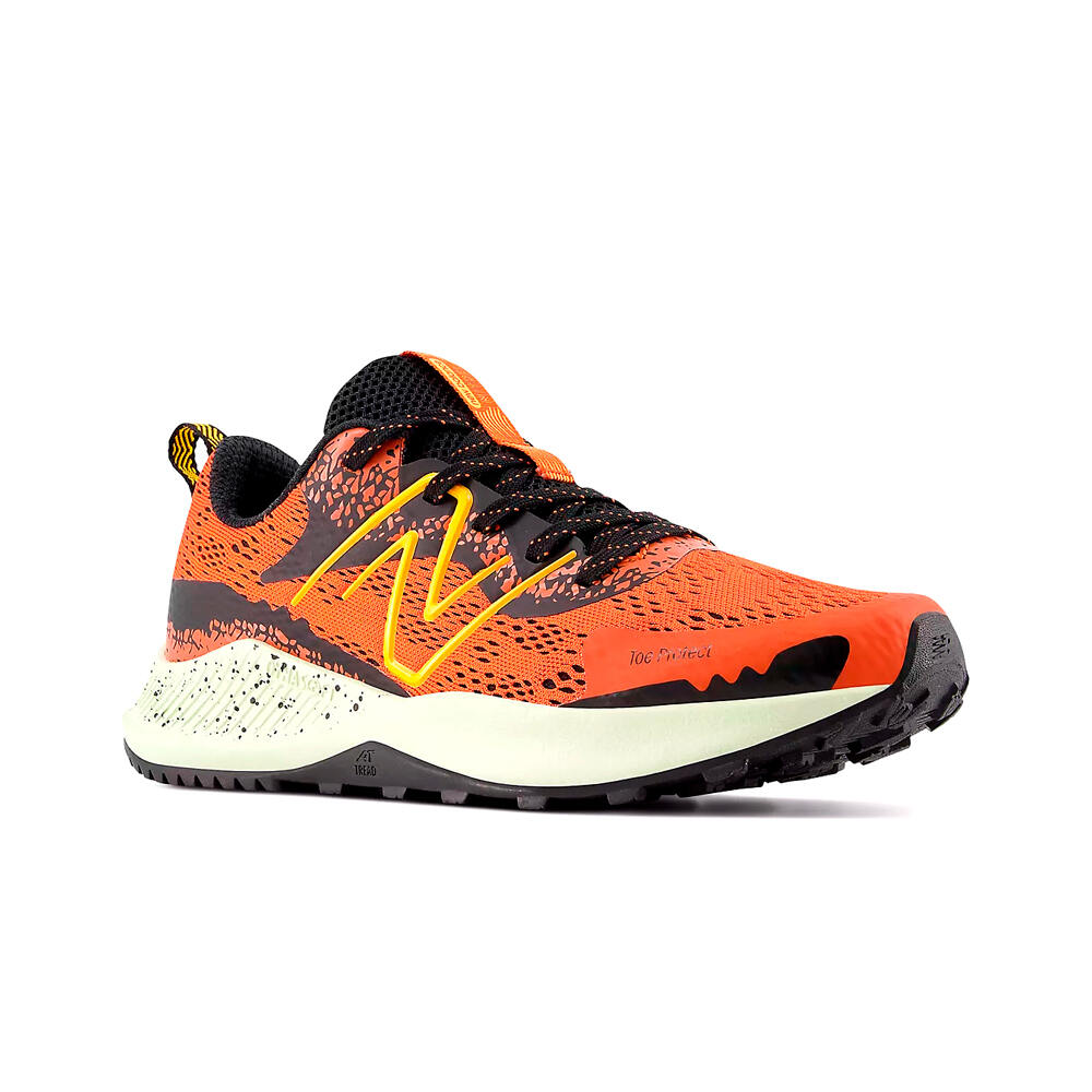 New Balance zapatillas trail niño DynaSoft Nitrel v5 vista trasera