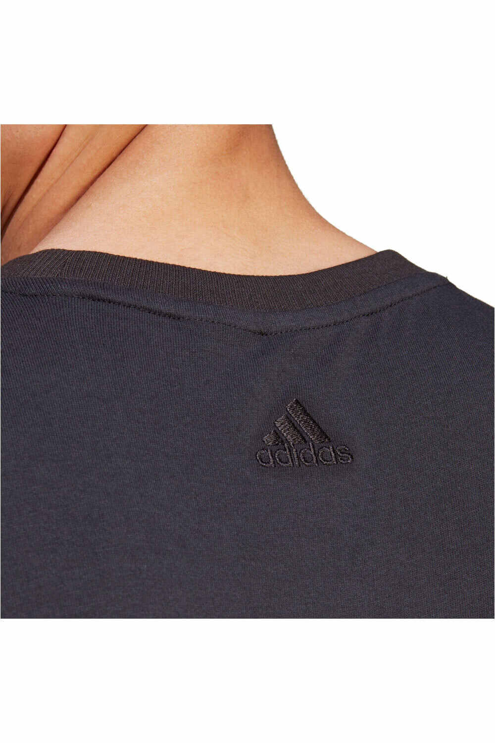 adidas camiseta manga corta hombre All SZN Graphic vista detalle