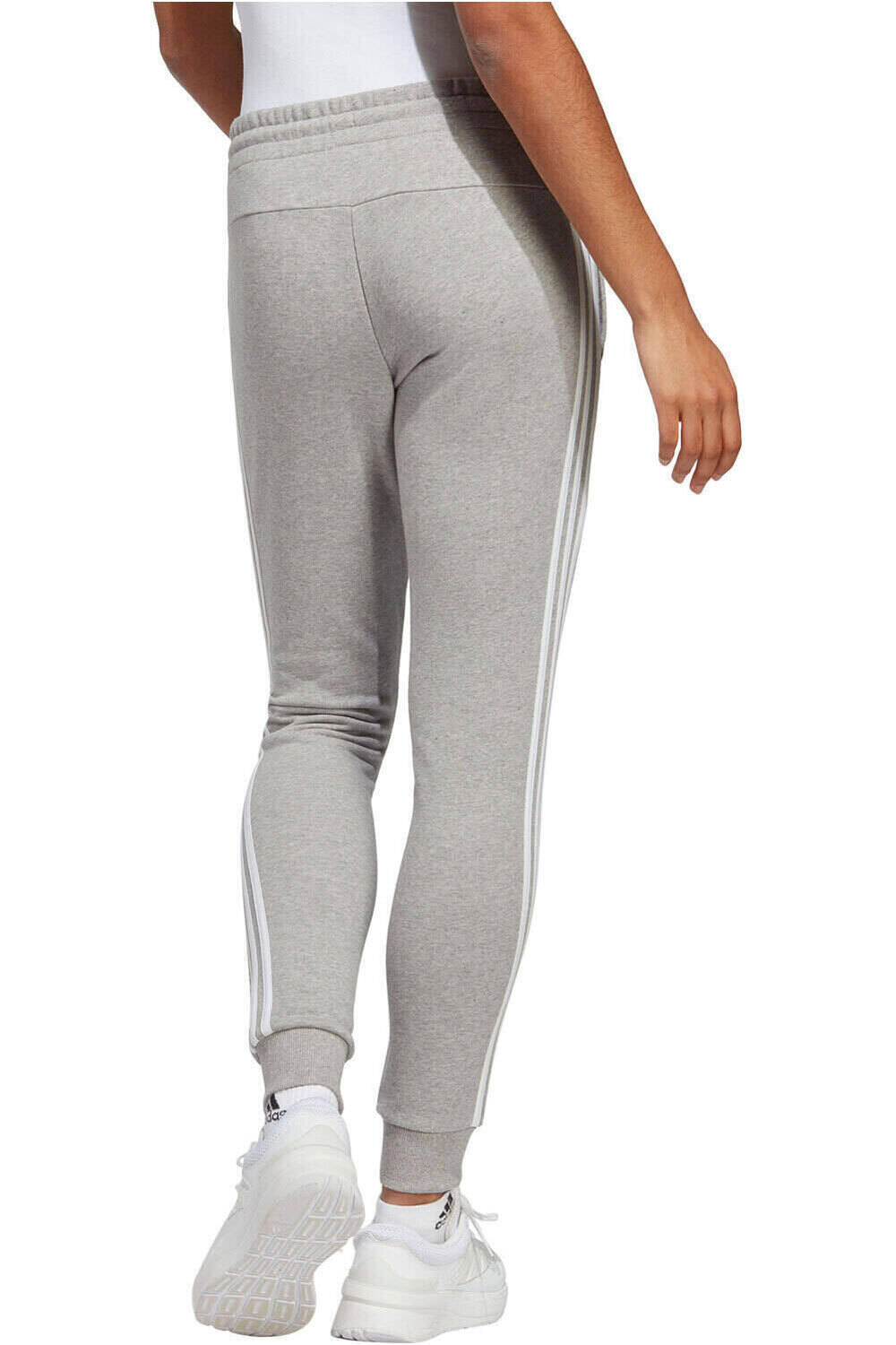 adidas pantalón mujer Essentials 3 bandas French Terry Cuffed vista frontal