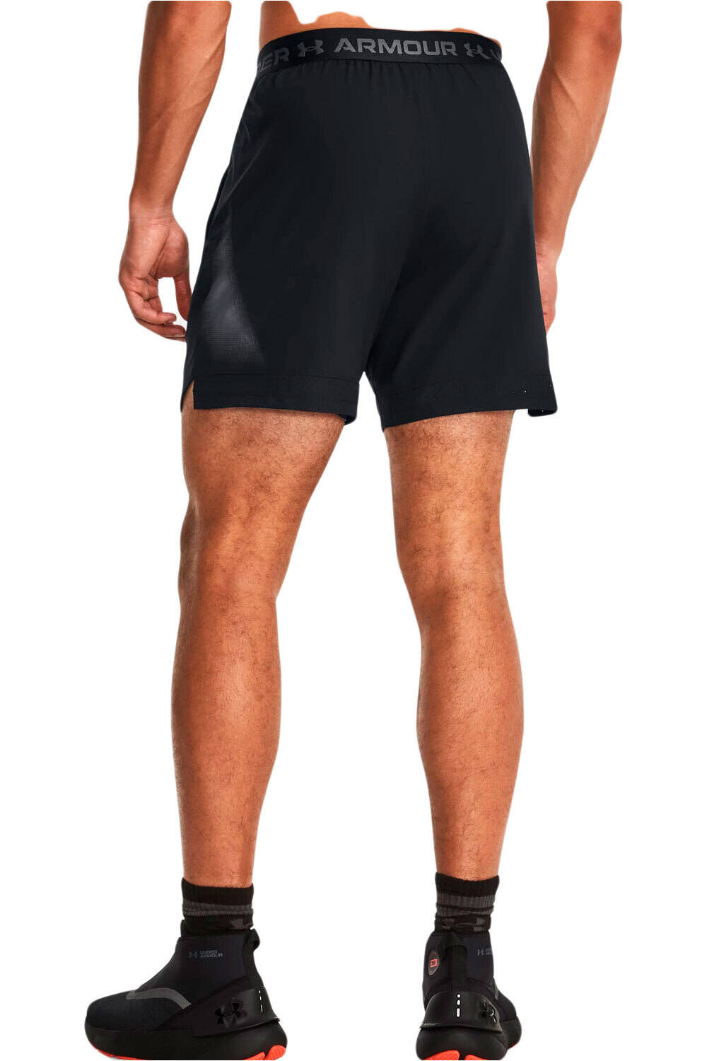 Under Armour pantalón corto fitness hombre UA Vanish Wvn 6in Grphic Sts vista trasera