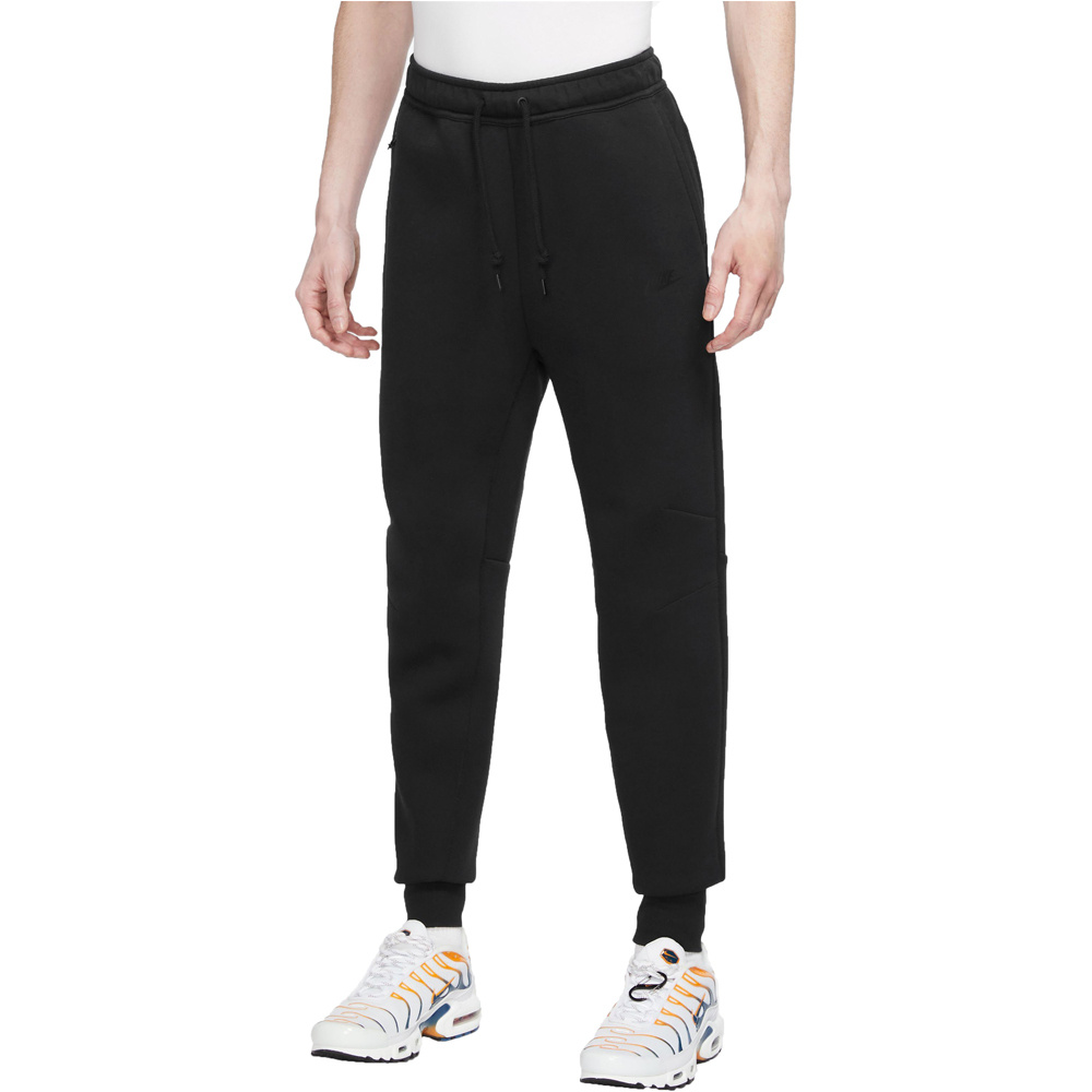 Nike pantalón hombre M NK TCH FLC JGGR vista frontal