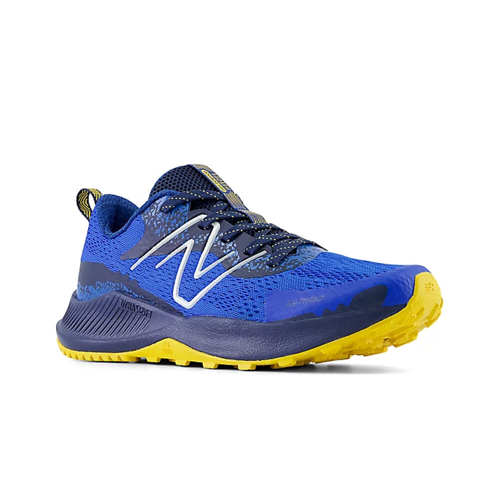 New Balance zapatillas trail niño DynaSoft Nitrel v5 vista trasera