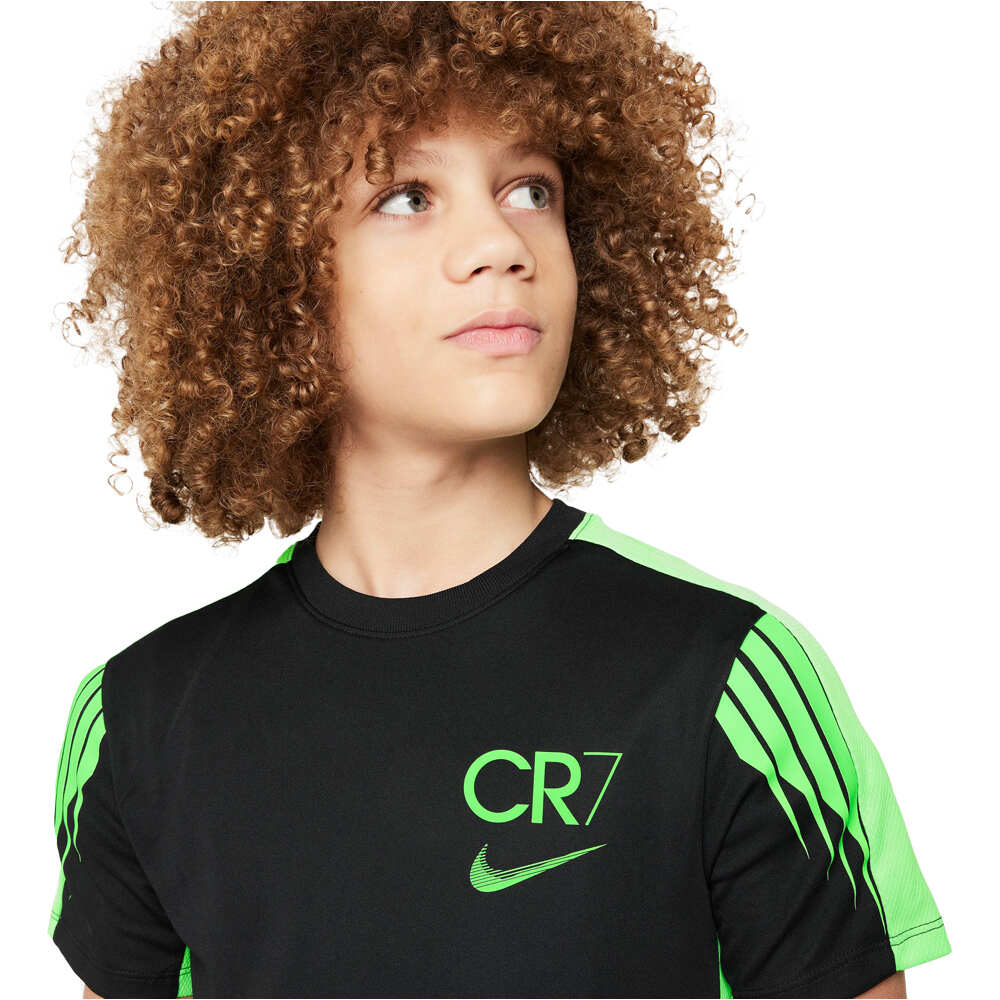 Nike camisetas entrenamiento futbol manga corta niño CR7 K NK DF ACD23 TOP SS NEVE vista detalle