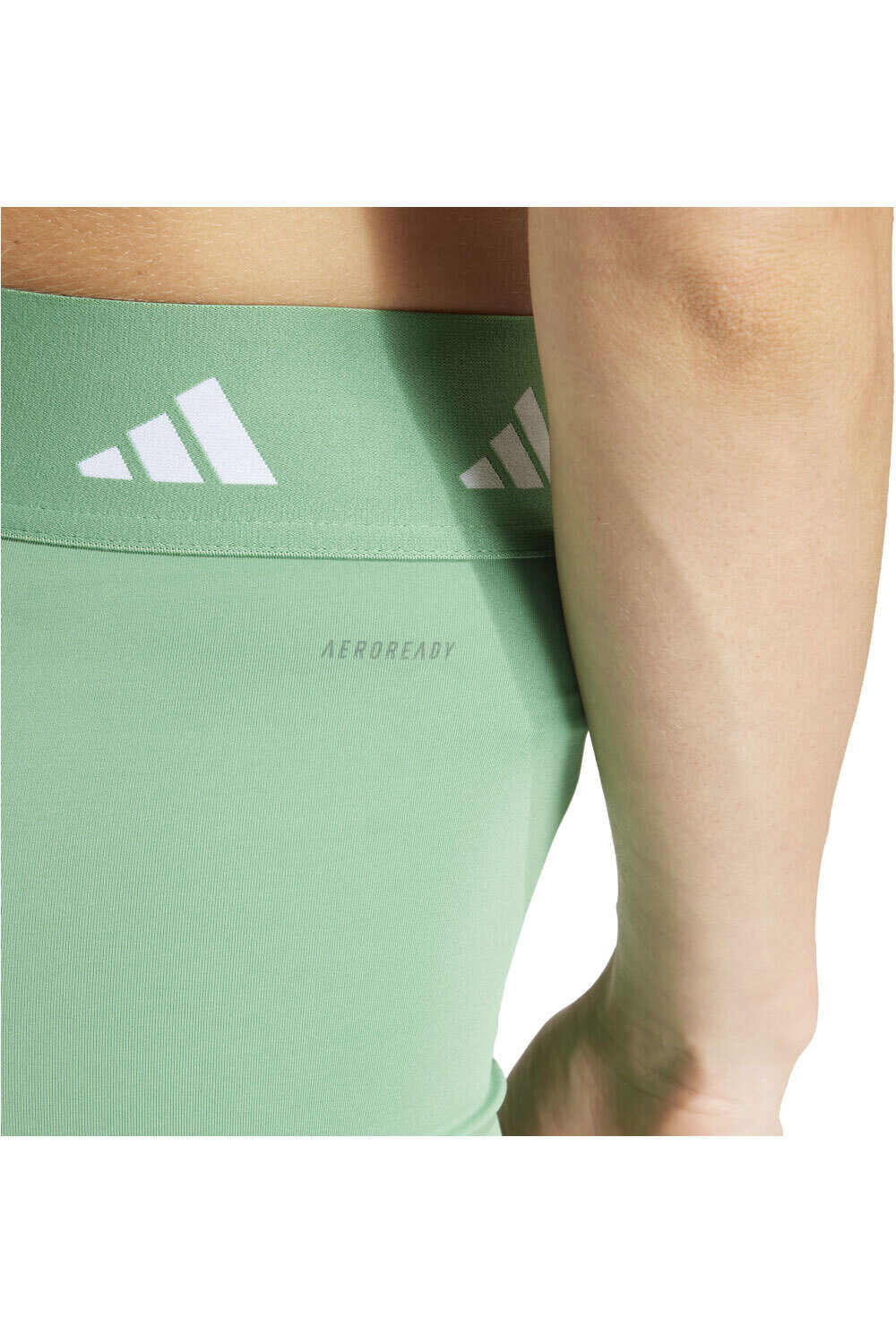 adidas pantalones y mallas cortas fitness mujer TF SHORT TIGHT 03