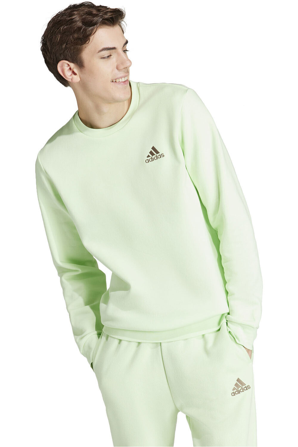 adidas chándal hombre M FEELCOZY SWT vista frontal