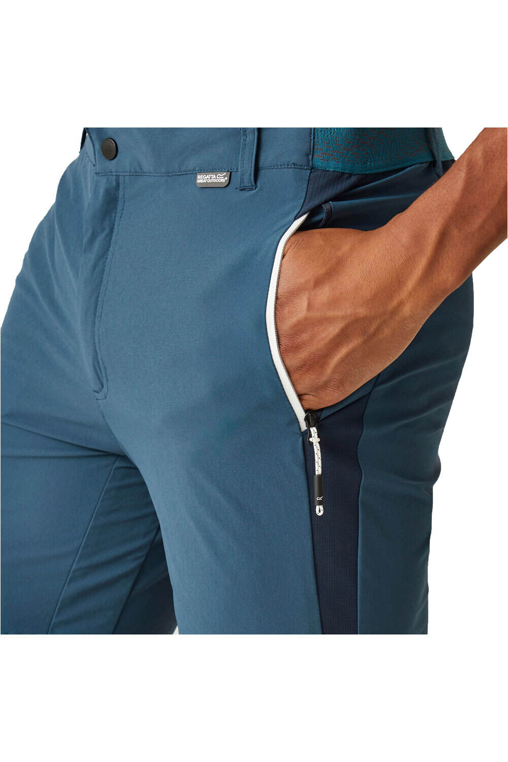 Regatta pantalón corto montaña hombre Mountain ShortsII vista detalle