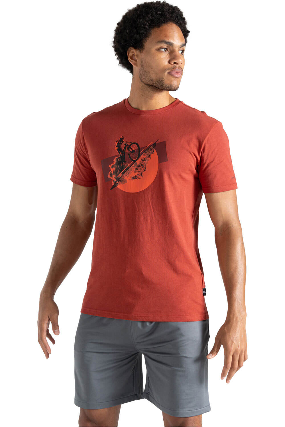 Dare2b camiseta montaña manga corta hombre Movement II Tee vista frontal