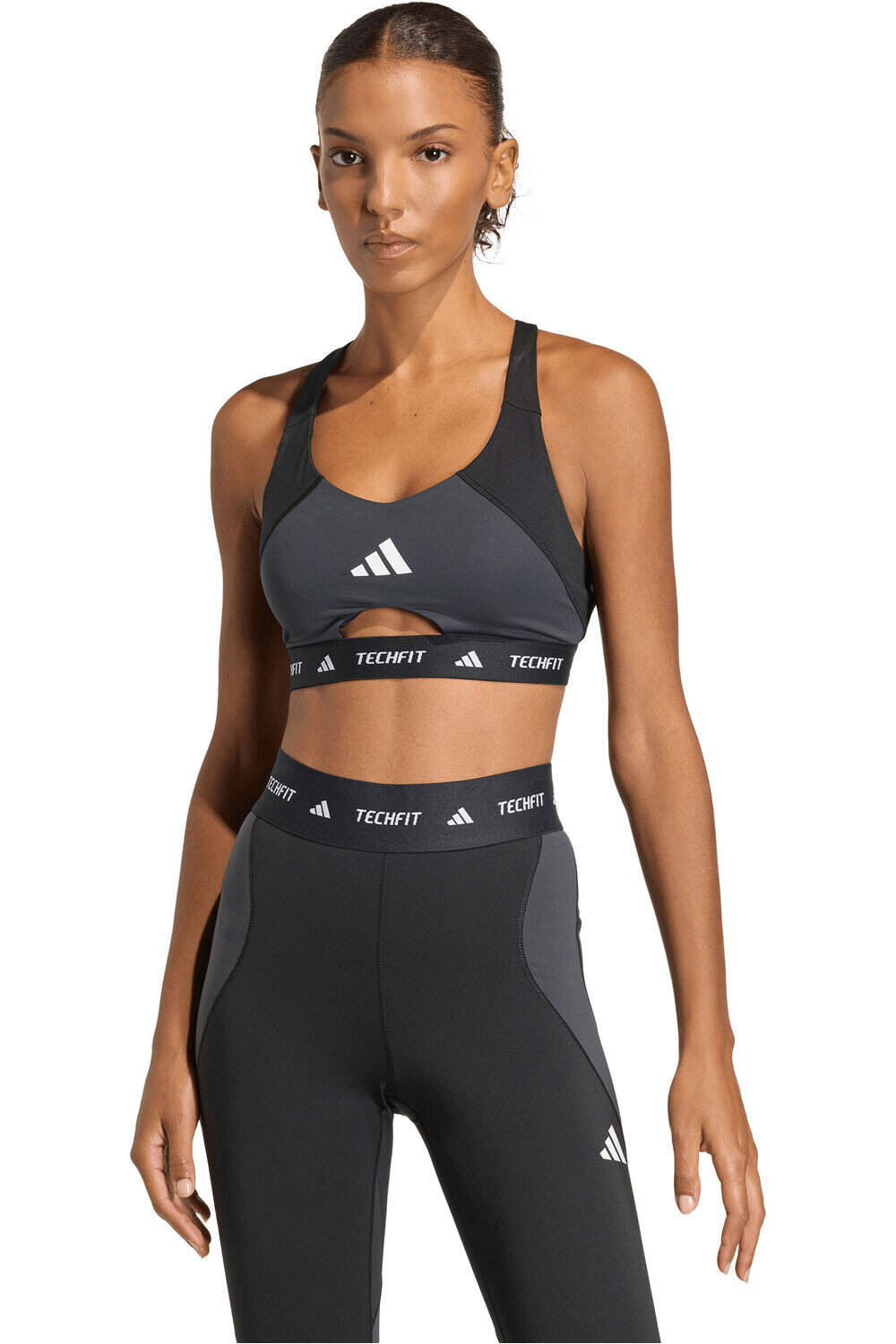 Adidas techfit workout color block medium support sujetadores deportivos · Negro